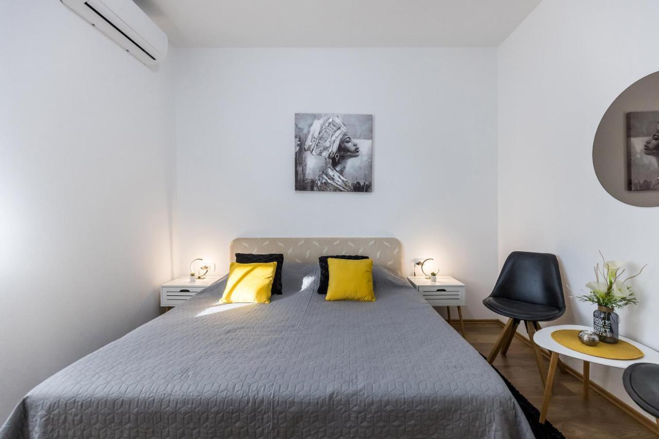 Guest House Anna Mlini Luaran gambar
